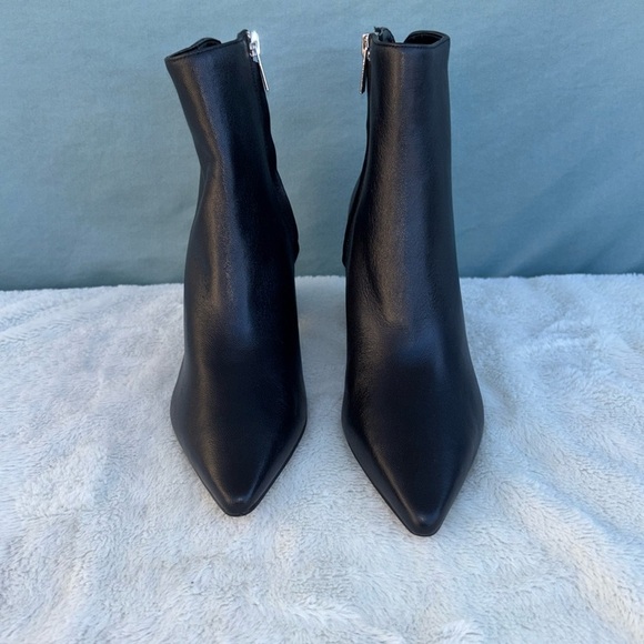 NWOT Marc Fisher Jarli Pointy Ankle Bootie Black Leather Size 6 - Picture 1 of 9